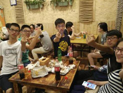 宣威烧烤加盟,学烧烤技术,开烧烤店多少钱疯狂烤翅加盟